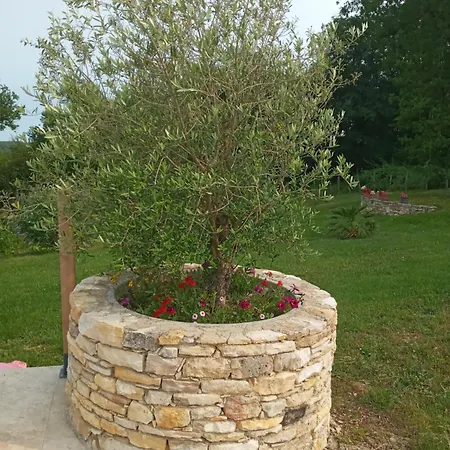 Nid Douillet A La Campagne Πανσιόν 3*