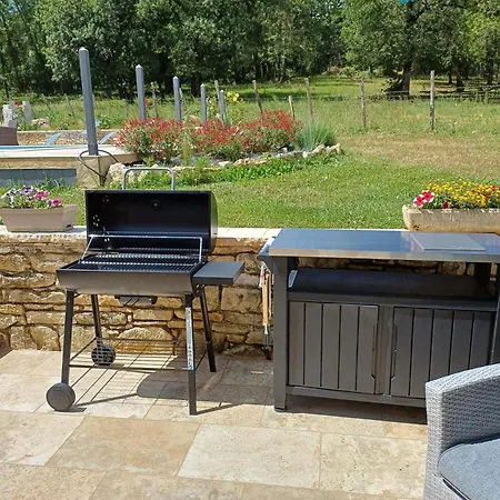 Nid Douillet A La Campagne