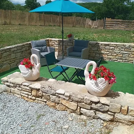 Nid Douillet A La Campagne Penzion